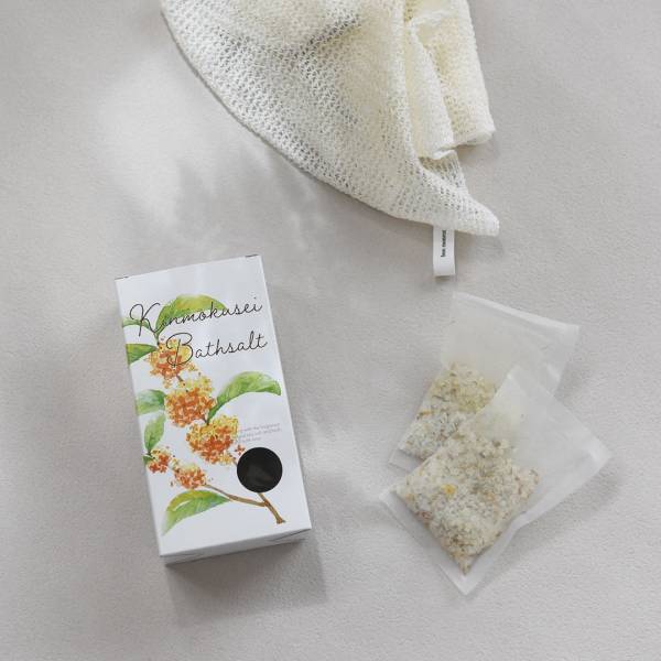 秋の夜長のリラックスタイムに。「キンモクセイ」の香りで手肌と心に潤いを[PR]