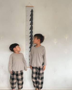 大きくなったね♪成長の記録を家族で楽しむ「身長計タペストリー」インスタグラマーさんのご愛用レポ[PR]