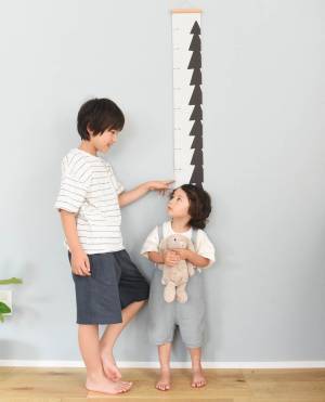 大きくなったね♪成長の記録を家族で楽しむ「身長計タペストリー」インスタグラマーさんのご愛用レポ[PR]