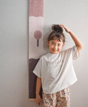 大きくなったね♪成長の記録を家族で楽しむ「身長計タペストリー」インスタグラマーさんのご愛用レポ[PR]