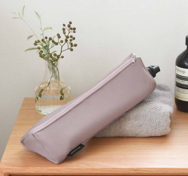 【待望の限定カラー】熱々のまま収納できる「耐熱ヘアアイロンポーチ」スタッフ使用レポ[PR]