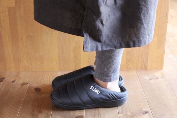 これは、もはや履くダウン。今年からわが家の冬のご近所サンダルはSUBUに決まり！[PR]