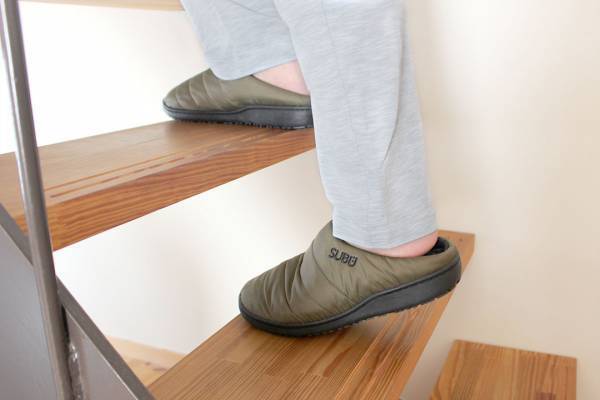 これは、もはや履くダウン。今年からわが家の冬のご近所サンダルはSUBUに決まり！[PR]