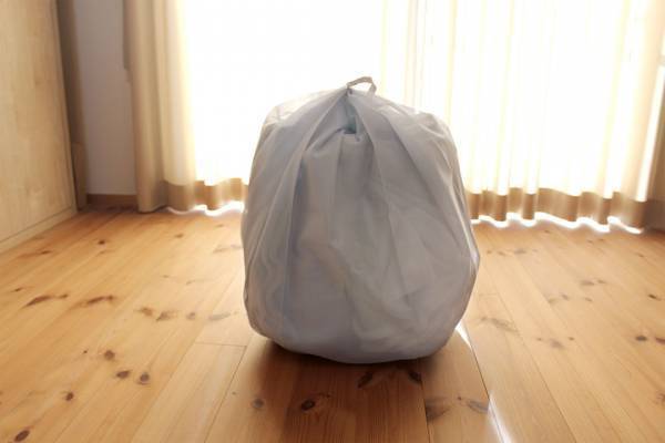 毛布の片寄り対策に。「bon moment ふくらむ洗濯ネット」で簡単おうち洗い！[PR]