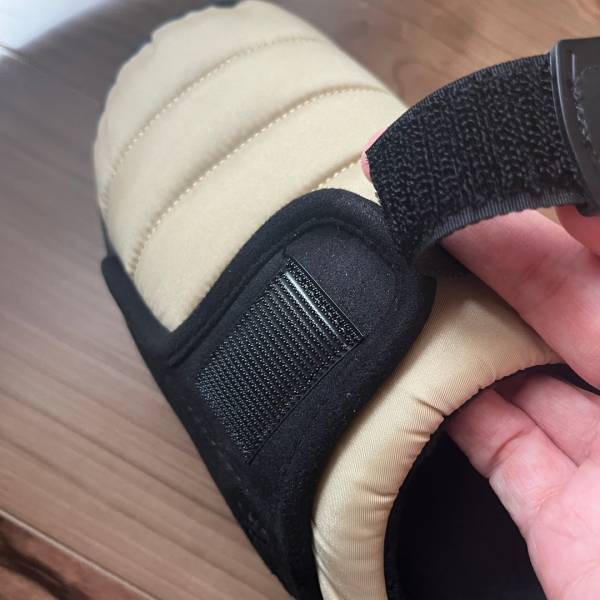 秋冬サンダル「SUBU」にNewモデル登場！ブラックの配色でファッション性もアップ[PR]