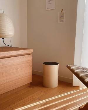 お部屋になくてはならない「ゴミ箱」の生活感が消える！美しき紀州塗りのある暮らし【インスタグラマーさんのもの選び】[PR]