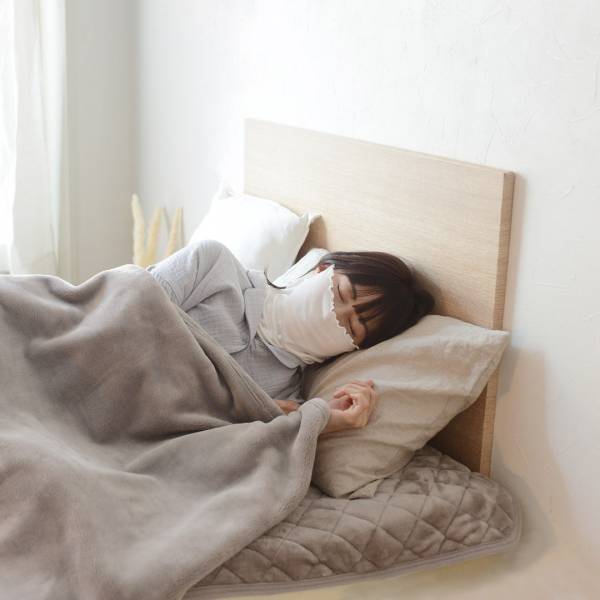 保湿＆保温のシルクパワーで冬もしっとり[PR]