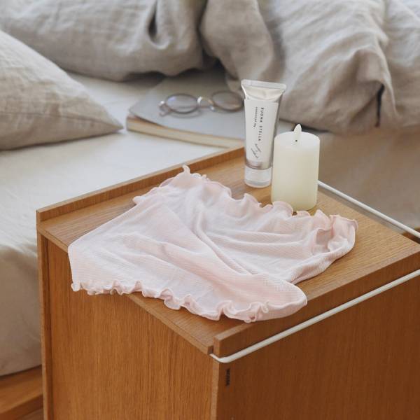 保湿＆保温のシルクパワーで冬もしっとり[PR]