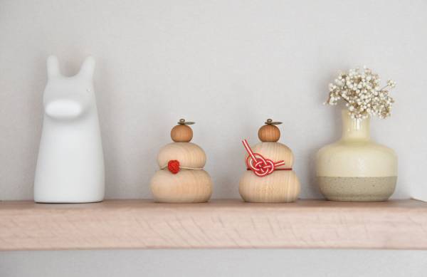 伝統とモダンどっちもいいなと思えるお正月飾り。水引しめ縄、ミニ門松、木の鏡餅・・・お正月インテリア雑貨６選[PR]