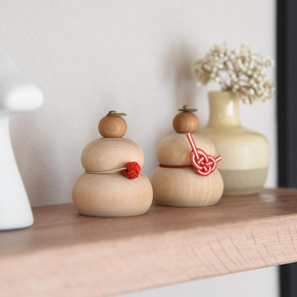 伝統とモダンどっちもいいなと思えるお正月飾り。水引しめ縄、ミニ門松、木の鏡餅・・・お正月インテリア雑貨６選[PR]
