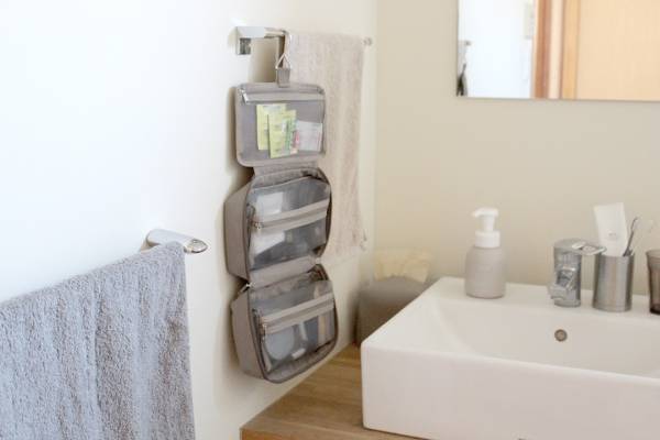 一泊旅行ならMサイズで身軽に！「bon moment　取り外せる 吊り下げポーチ」[PR]