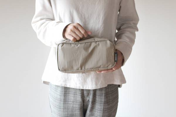 一泊旅行ならMサイズで身軽に！「bon moment　取り外せる 吊り下げポーチ」[PR]