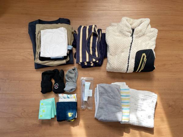 子どもの修学旅行や合宿に、「自分で身支度」を叶えるキッズトラベルポーチ、スタッフの使用レポ[PR]