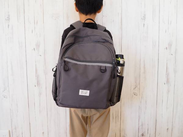 学校行事から習い事までコレ1つでOK！ポケット多数で荷物の管理がしやすい「キッズリュック」[PR]