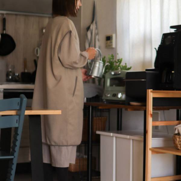 おやすみタイムだけじゃない！「軽い・あったか・動きやすい」大人スリーパーが、家事時間からお出かけまで手放せない【インスタグラマーさんのもの選び】[PR]