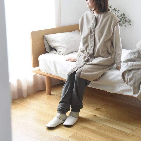 おやすみタイムだけじゃない！「軽い・あったか・動きやすい」大人スリーパーが、家事時間からお出かけまで手放せない【インスタグラマーさんのもの選び】[PR]