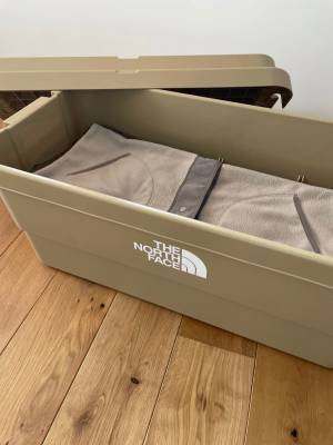 おやすみタイムだけじゃない！「軽い・あったか・動きやすい」大人スリーパーが、家事時間からお出かけまで手放せない【インスタグラマーさんのもの選び】[PR]