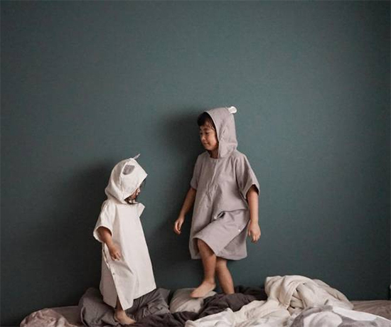 冬のお風呂上がりの救世主！　湯冷め知らずの「バスポンチョ」と「タオルキャップ」