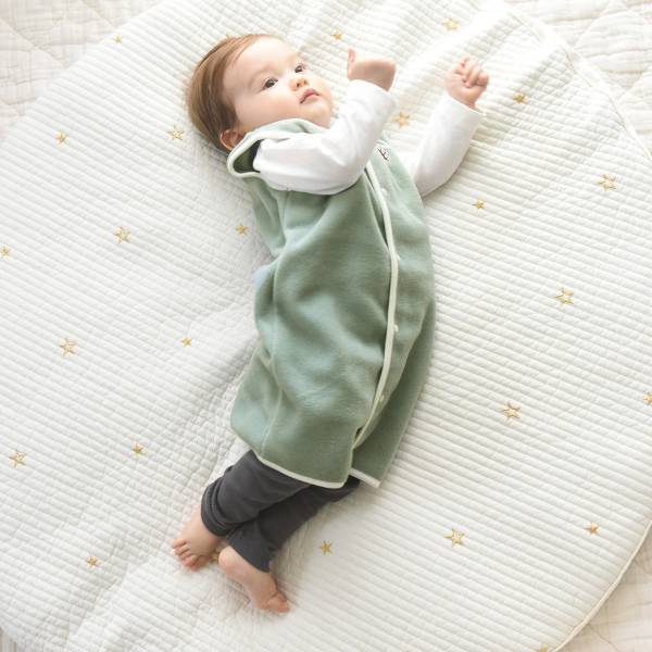 今どきのママが選ぶカラーはコレ！冬のあったかスリーパー人気カラーランキング[PR]