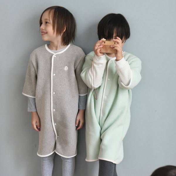 今どきのママが選ぶカラーはコレ！冬のあったかスリーパー人気カラーランキング[PR]