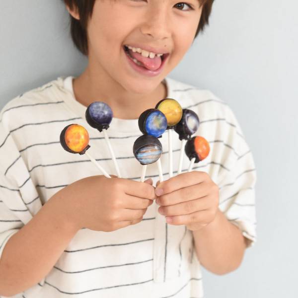 年末年始に会うキッズへの新ネタお配りお菓子「これ見たことない！」と喜ぶ顔が見たくて[PR]