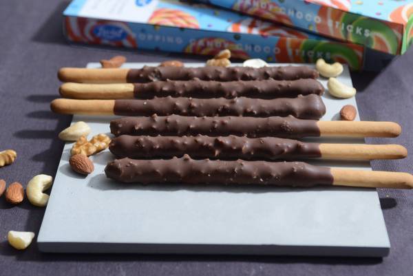 年末年始に会うキッズへの新ネタお配りお菓子「これ見たことない！」と喜ぶ顔が見たくて[PR]