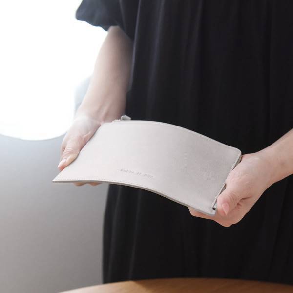 「買ってよかった！これが私の3大ポーチ」神ポーチとの出会いを綴る回[PR]