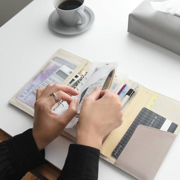 「買ってよかった！これが私の3大ポーチ」神ポーチとの出会いを綴る回[PR]