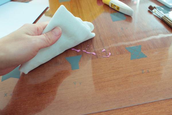 大切なデスクを傷から守る。シンプル＆北欧テイストで長く使える「kukka ja puuのデスクマット」[PR]