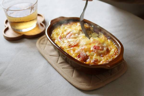 オーブン料理のハードルをぐーんと下げて、冬ごはんの幸福度はぐぐぐーんとアップ！ボンモマン耐熱皿のある暮らし【インスタグラマーさんのもの選び】[PR]