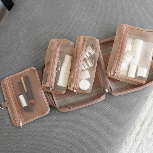 旅行＆帰省もいつもと同じケアをしたい派さんに！「吊り下げポーチ」活用術ご紹介[PR]