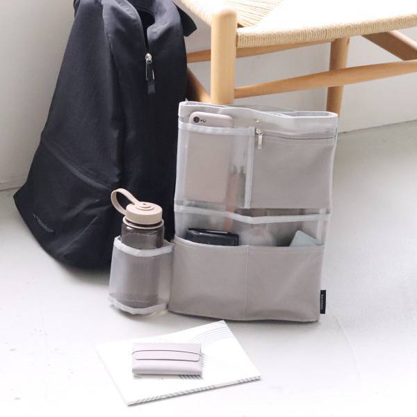 バッグの中ごちゃついてませんか？？気持ちにも余裕が生まれる荷物整理を叶えます。[PR]