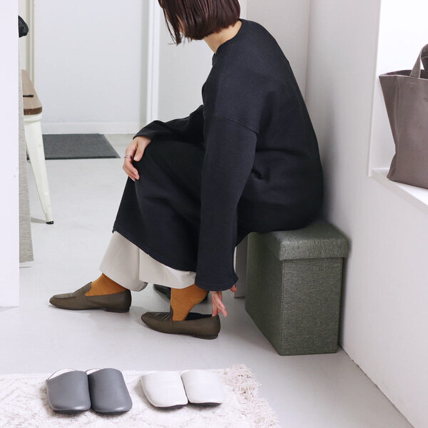 これなら狭スペースに置ける！ちょこんとスリムな「bon moment　1台3役スツール」[PR]