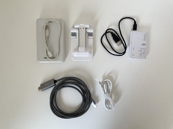 bon moment「 整理がしやすい女性のためのガジェットポーチ 」で整った私の仕事時間。[PR]