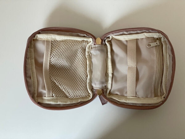 bon moment「 整理がしやすい女性のためのガジェットポーチ 」で整った私の仕事時間。[PR]