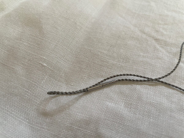 「EAUVUE」のアイウェアループでめがねのおしゃれ上級者に。[PR]