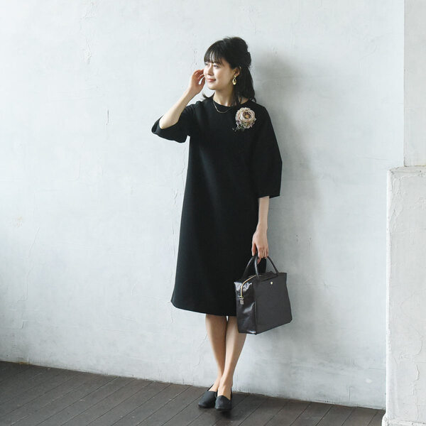 ハレの日スタイルの仕上げは、上品バッグで決まり！[PR]