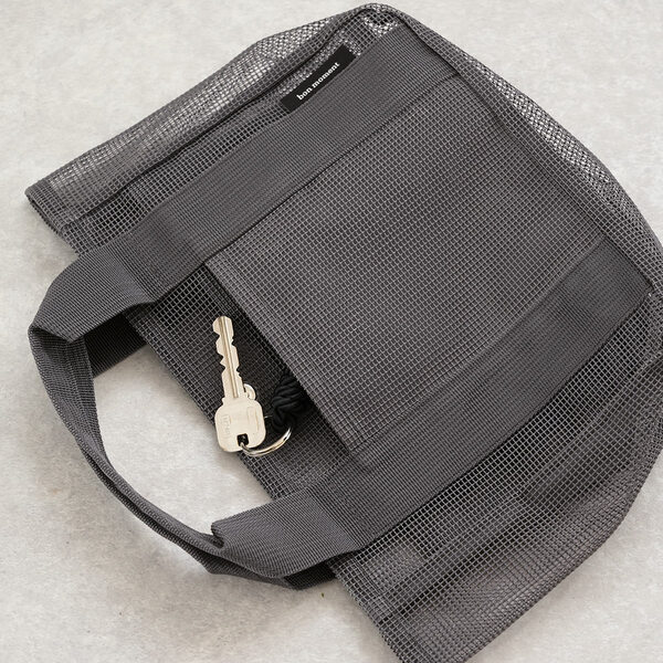 メッシュなのにほどよく目隠し！お風呂セットの持ち歩きに、ミニトートみたいなスパバッグ[PR]