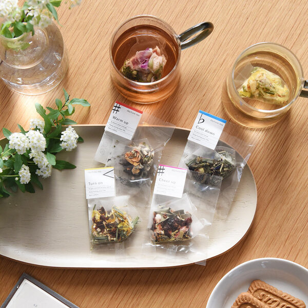 出会いと別れの春に思いの詰まったプチギフトを贈ろう[PR]