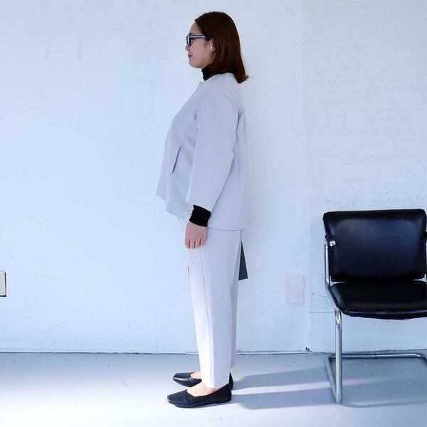 【ハレの日ファッション】世代＆体型を問わずにサラッとキマるパンツスーツ、スタッフ4人の着用例ご紹介[PR]