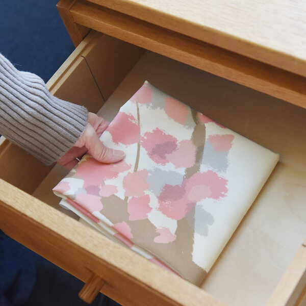 冬にサヨナラ、桜を咲かせてお部屋をパッと明るく！春めきインテリア「魔法の桜ツリー」＆「桜色タペストリー」[PR]