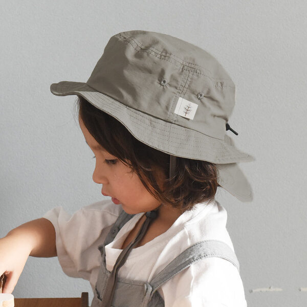 子どもの外遊びの必需品！ 「キッズ帽子」で日よけ対策