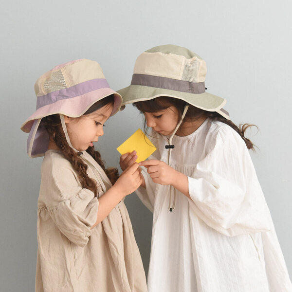 子どもの外遊びの必需品！ 「キッズ帽子」で日よけ対策