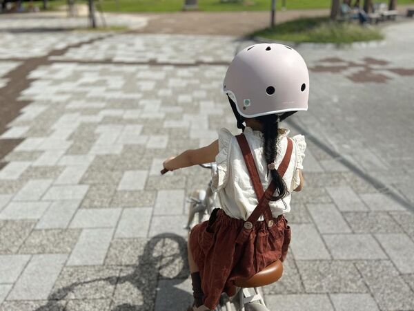 北欧テイストで長く愛用できる「キッズヘルメット」