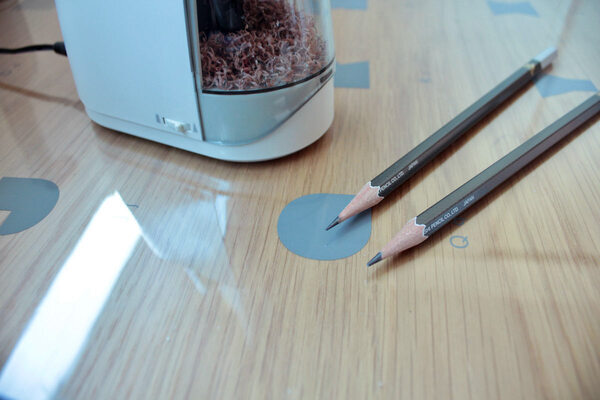 小学生だってラクしたい！毎日の日課“えんぴつ削り”があっという間に済む「電動鉛筆削りドッチモ」[PR]