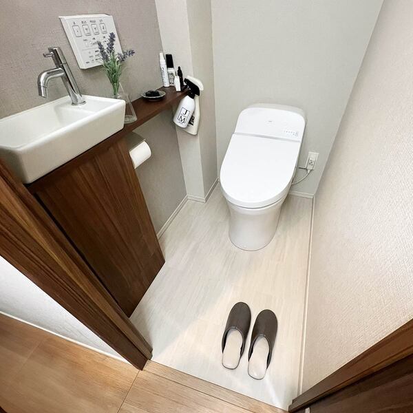 理想のトイレスリッパやっと見つけた！除菌ができるスリッパ、スタッフのトイレ事情をご紹介[PR]