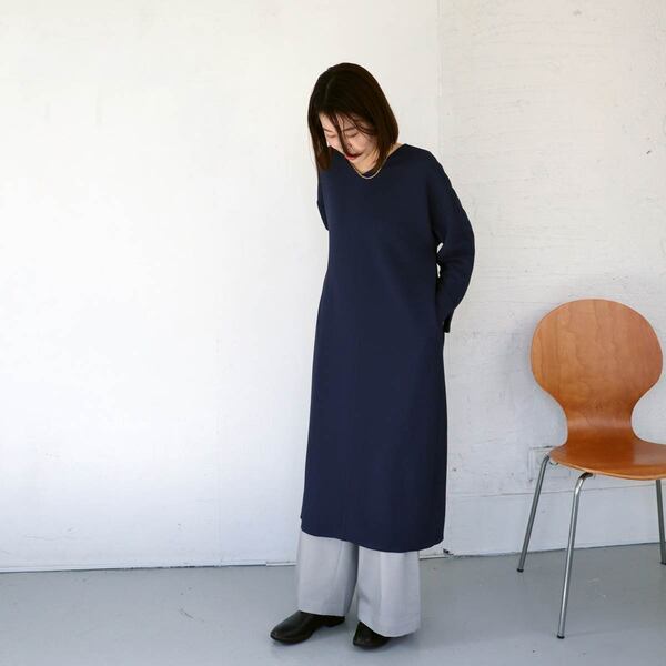 忙しい朝も即スタイル完成。一枚で着映えるワンピースを、スタッフがシーン別にコーディネート[PR]