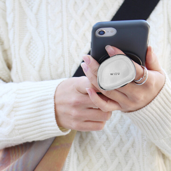 毎日ずっとそばにある自分のスマホ。人とカブりにくく、もっと便利に可愛く変身させる４パターン[PR]