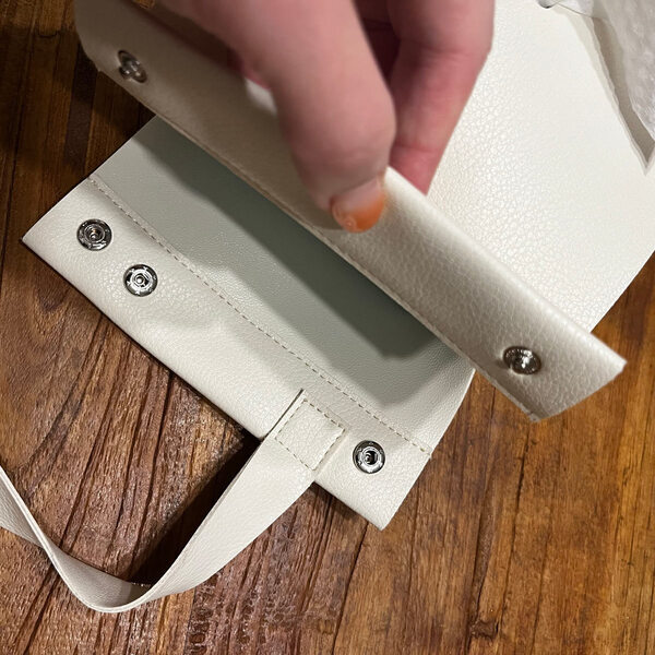 ティッシュケース以外にも。「吊るせる」「撥水性」を活かした私の活用法。[PR]