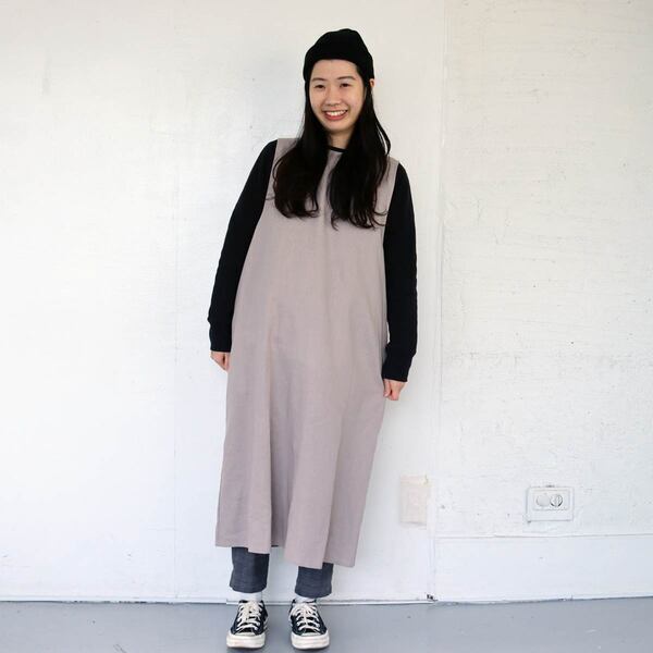 後ろ姿も抜かりなく！おもわず「かわいい」と言いたくなる“後ろリボンエプロン”スタッフ着用レポート[PR]